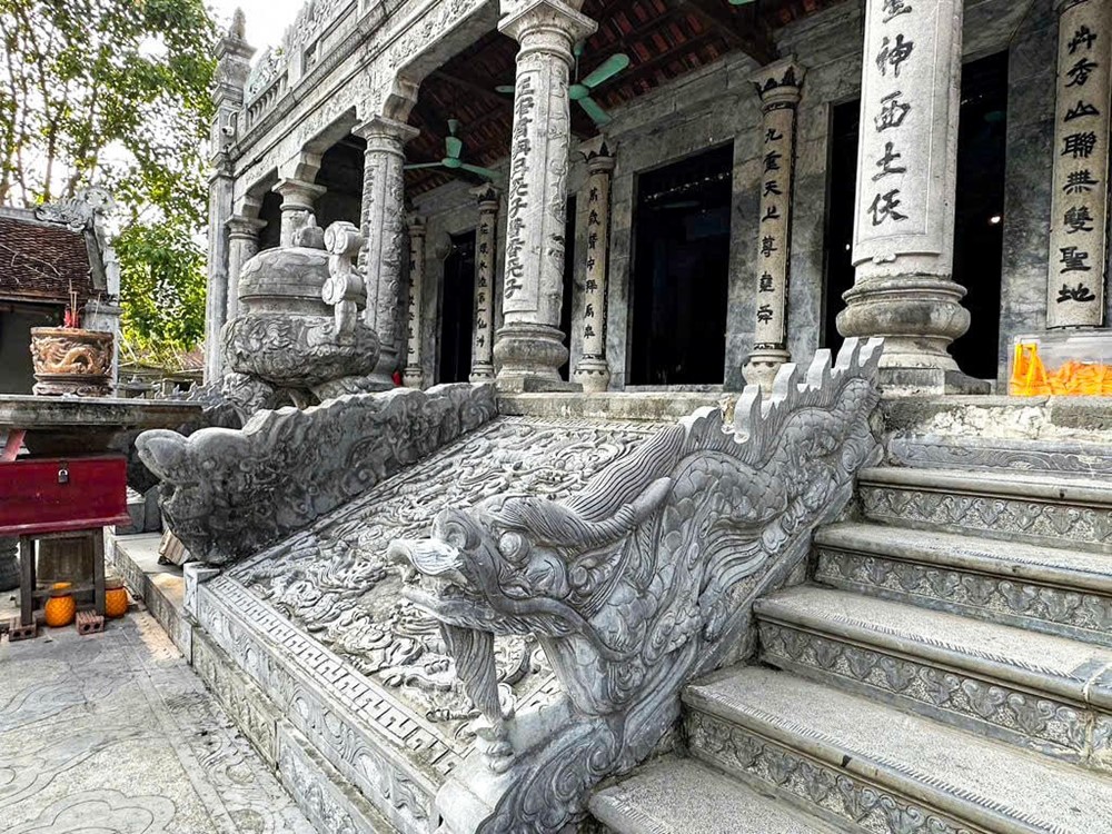 Ngôi đền đá thờ 4 vị vua, 2 vị tướng và hoàng hậu nhà Trần, được ví như 'kiệt tác' giữa lòng cố đô - ảnh 4