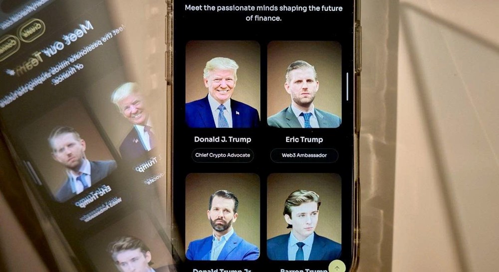 Gia tộc Trump lao đao vì cú rơi hơn 1.000 tỷ USD của thị trường tiền số - ảnh 1