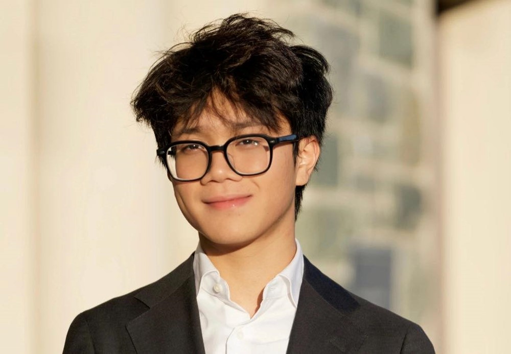 Chàng trai Việt chinh phục học bổng tiến sĩ từ 11 trường đại học hàng đầu Mỹ, theo đuổi ngành Hóa học và Vật lý lượng tử - ảnh 1