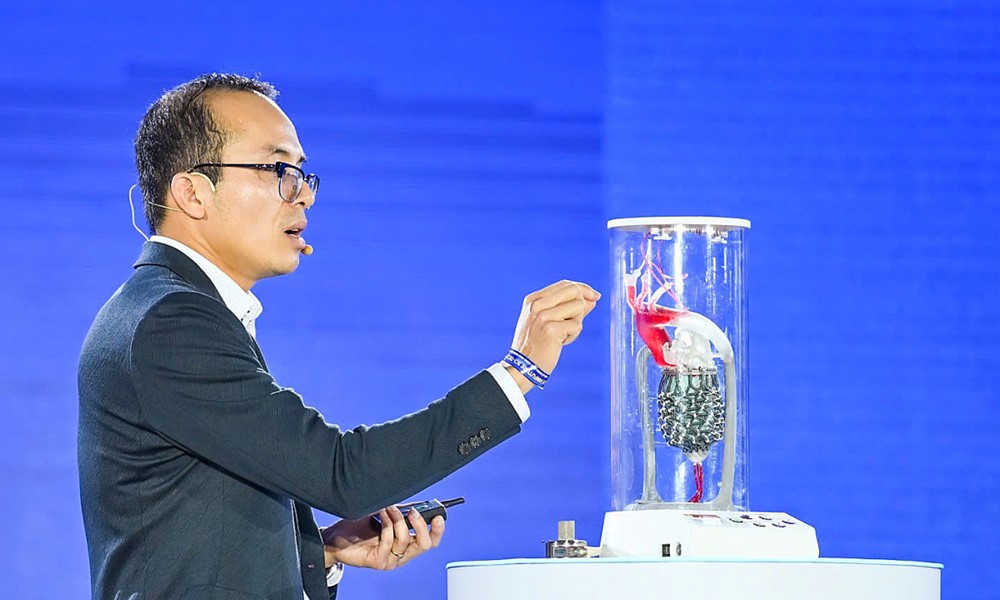 Nhà khoa học gốc Việt nghiên cứu trái tim robot có thể thay thế tim người - ảnh 1