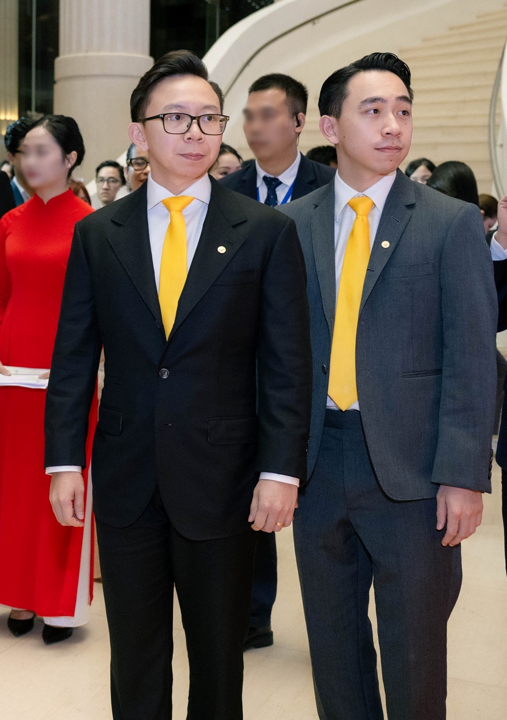 Sự thay đổi 'đặc biệt' của gia đình tỷ phú Phạm Nhật Vượng tại lễ trao giải VinFuture 2025 - ảnh 2