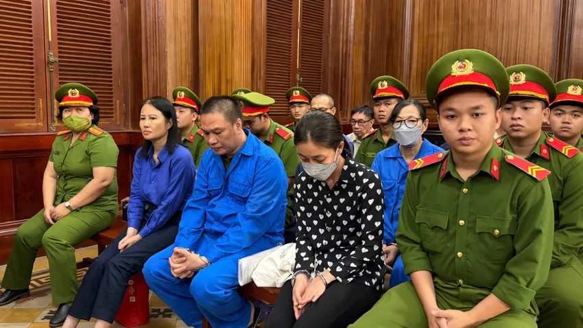 Cựu Giám đốc Sở GD&ĐT TP. Hồ Chí Minh được đề nghị án treo - ảnh 1