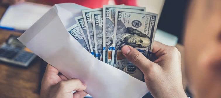 Gen Z ra đường không cần ví, chỉ cần smartphone - ảnh 1