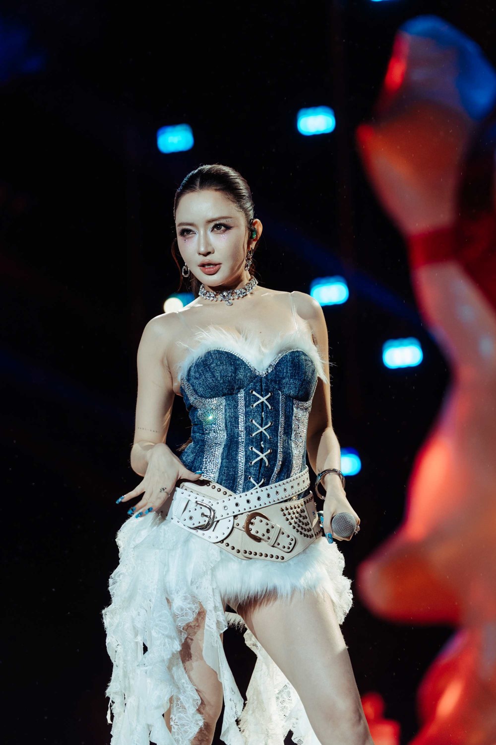 Công viên lớn nhất Hà Nội bùng nổ với sự xuất hiện của dàn nghệ sĩ và hàng chục nghìn khán giả - ảnh 4