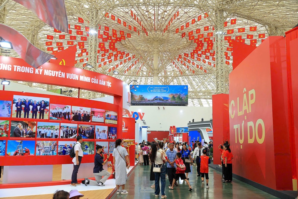 Nhìn lại năm 2025: Cuộc 'diễu hành' của tình yêu nước và niềm tự hào dân tộc - ảnh 3