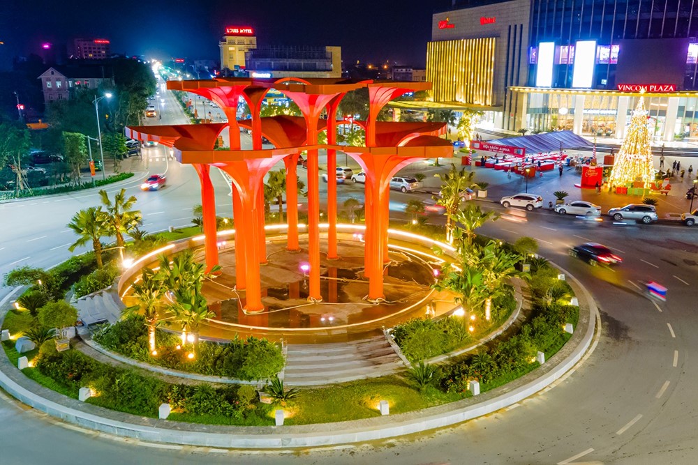 Nhìn tháp hoa đăng ở Hà Tĩnh bằng tâm thế văn hóa đô thị, đừng vội… - ảnh 7