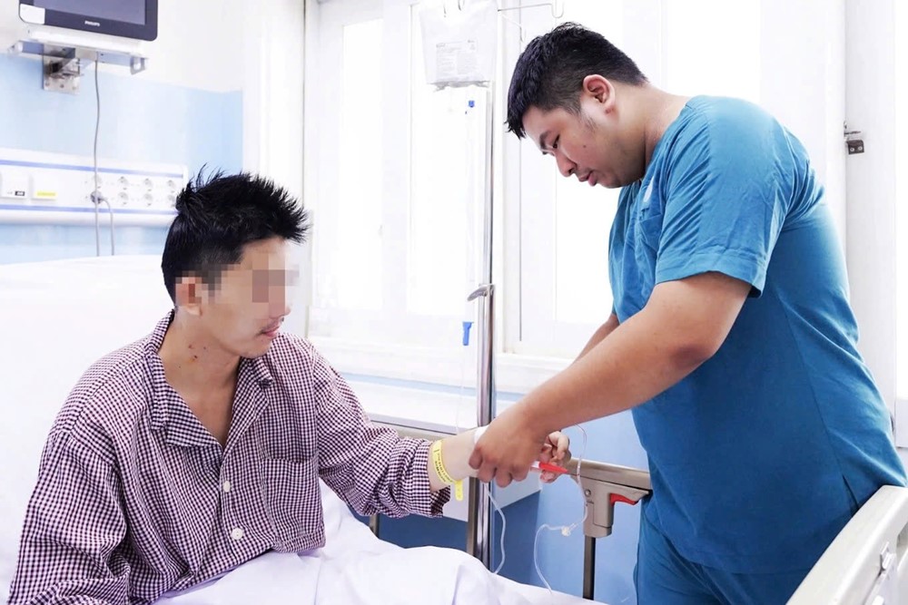 Nam nhân viên văn phòng đột ngột ngừng tim khi đang chơi cầu lông - ảnh 2