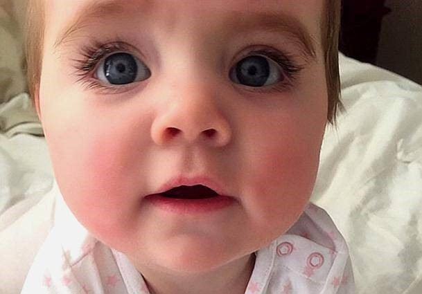 Trẻ có đôi mắt to chưa chắc đã thông minh: Khoa học hé lộ bí mật nằm sâu trong ánh nhìn - ảnh 1