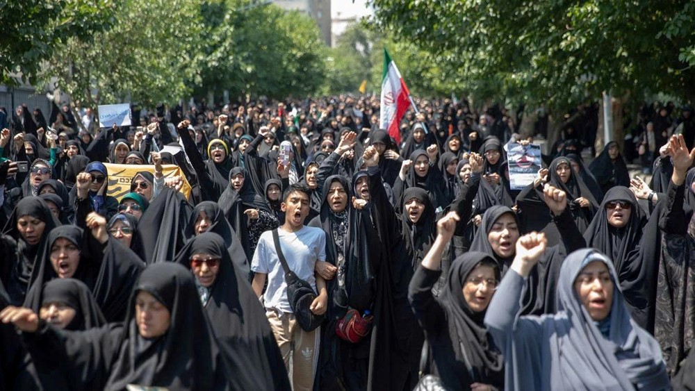 Máy bay Nga liên tục hạ cánh, Iran đang chuyển lượng vàng lớn ra nước ngoài? - ảnh 2