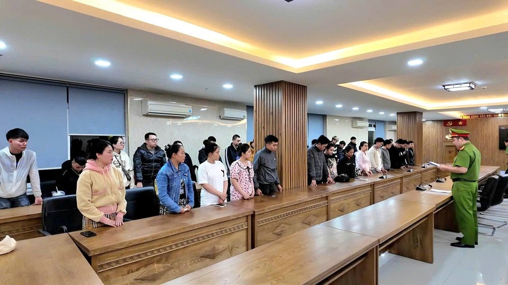 Khởi tố, bắt 35 người sở hữu hàng trăm tài khoản ngân hàng - ảnh 1