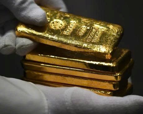 Trật tự tiền tệ toàn cầu rung chuyển: Loạt NHTW tháo chạy khỏi USD, dự trữ vàng lên cao nhất 30 năm  - ảnh 1