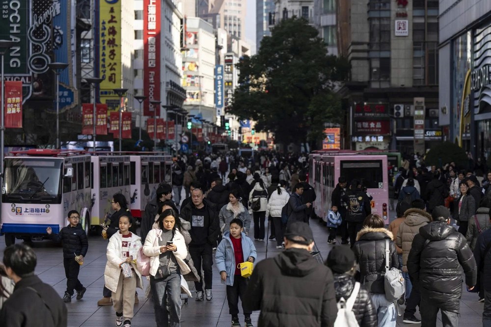 Đầu tư suy yếu, BĐS lao dốc: Xuất khẩu cứu GDP Trung Quốc - ảnh 1