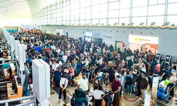 Sân bay Phú Quốc lập kỷ lục, xuất hiện cảnh tượng 'chưa từng có' - ảnh 1