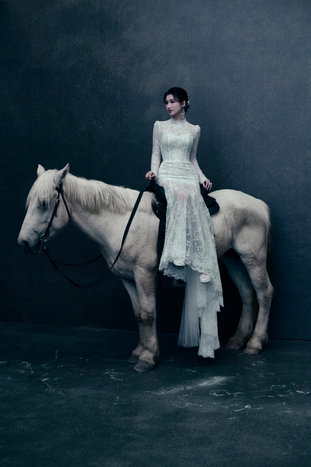 Lộ ảnh cưới 'nét căng' của Á hậu Phương Nhi và chồng thiếu gia trước giờ G - ảnh 3