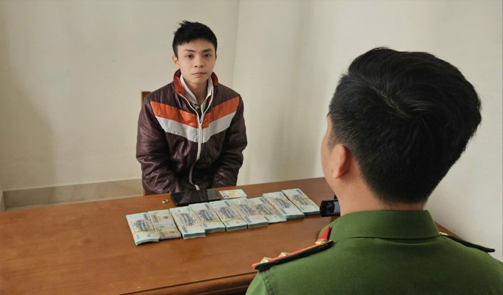 Bắt Nguyễn Trọng Sang SN 2001, thu giữ 28 chỉ vàng  - ảnh 1