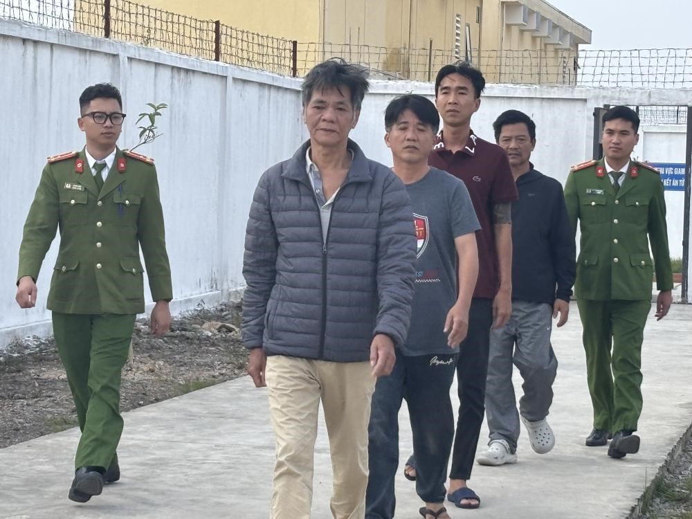 Bắt giữ Lê Tấn Tài SN 1991, khám xét, khống chế nhiều đối tượng liên quan đến gần 100 tỷ đồng - ảnh 1