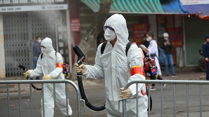 Hà Nội ghi nhận 4 dịch bệnh vượt mốc 1.000 ca trong năm 2025, y tế dự phòng vẫn giữ vững 'lá chắn' - ảnh 1