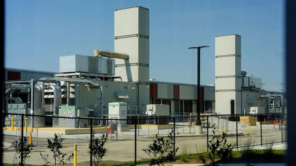 Microsoft mở rộng ‘siêu tổ hợp’ trung tâm dữ liệu 13 tỷ USD, tăng tốc cuộc đua hạ tầng AI tại Mỹ - ảnh 1