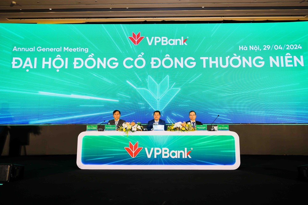 ĐHĐCĐ VPBank: Kế hoạch tăng gấp đôi lợi nhuận, “giữ lời hứa” chia 10% cổ tức bằng tiền mặt - ảnh 2