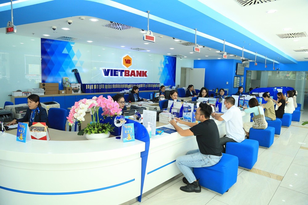 “Ông lớn” Techcombank nhập cuộc đua tăng lãi suất - ảnh 2