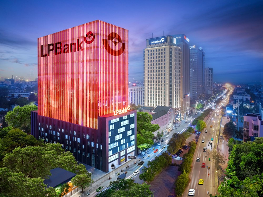 LPBank tiếp tục điểu chỉnh lãi suất - ảnh 1