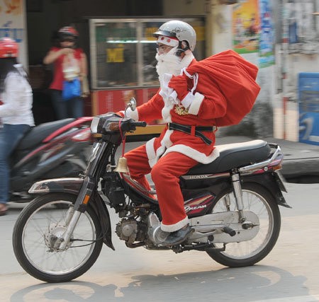 Trẻ em, quà và ông già Noel - ảnh 2