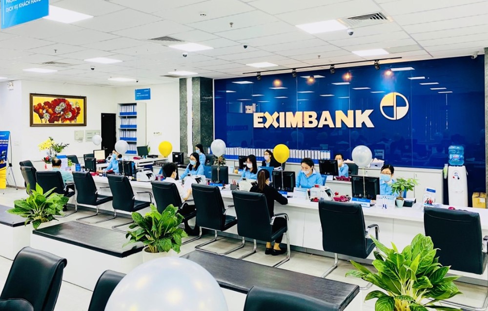 Eximbank điều chỉnh lãi suất lần 2 trong tháng - ảnh 1