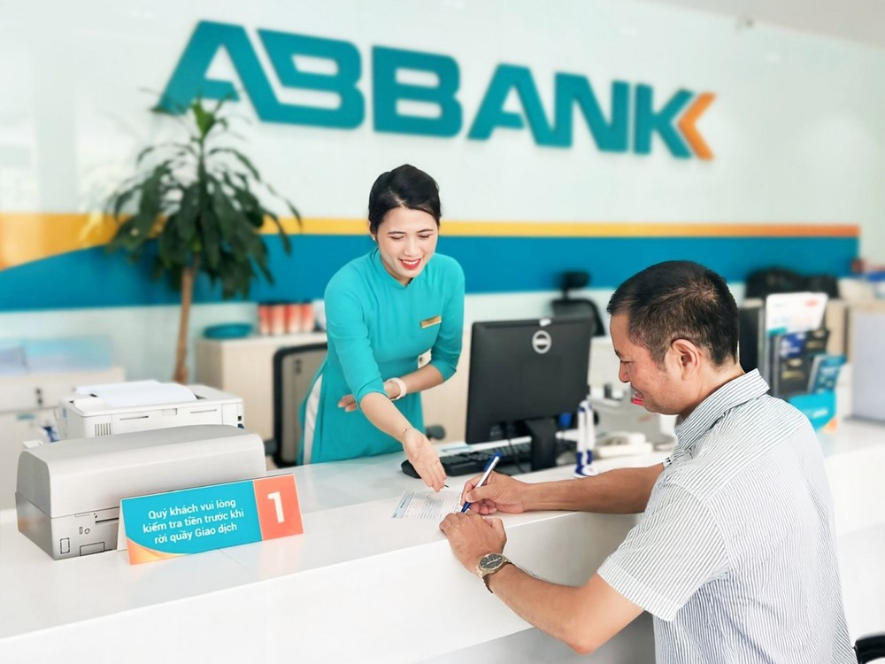 ABBank giảm lãi suất huy động với khách hàng cá nhân - ảnh 1