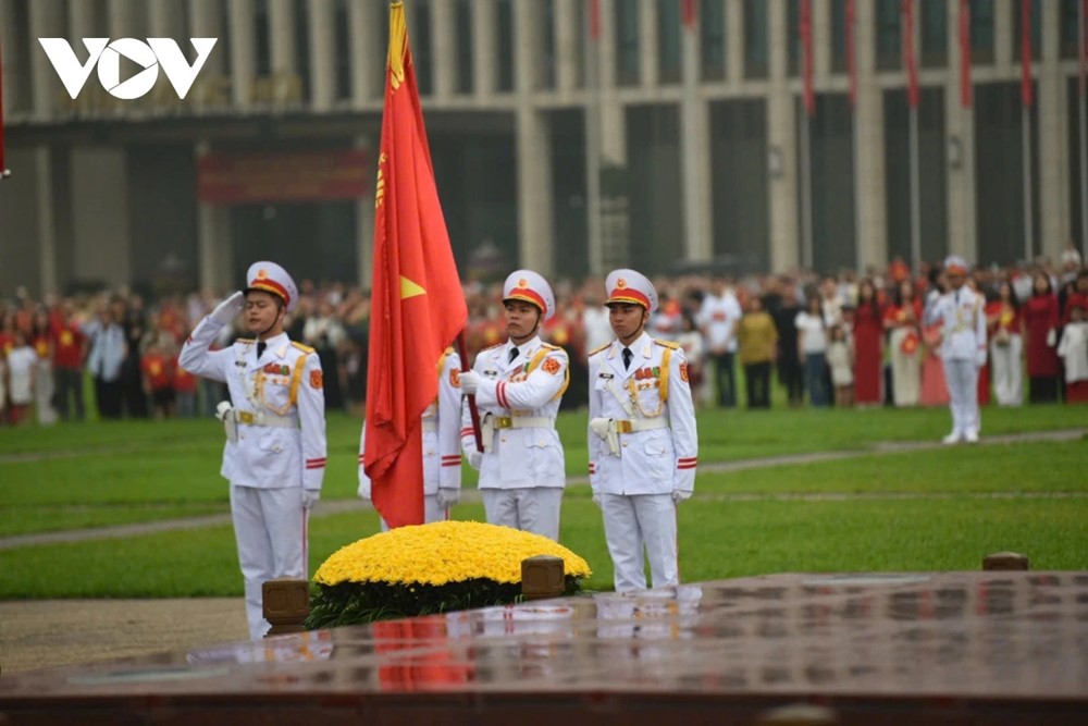 truc tiep cac khoi dieu binh, dieu hanh di trong vong tay nhan dan hinh anh 38