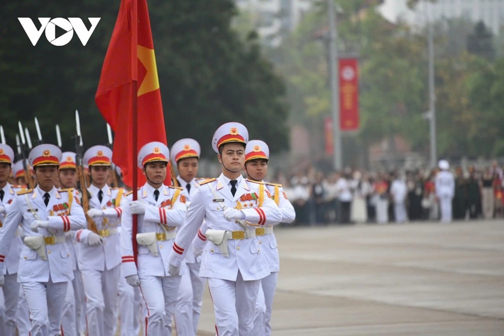 truc tiep cac khoi dieu binh, dieu hanh di trong vong tay nhan dan hinh anh 34