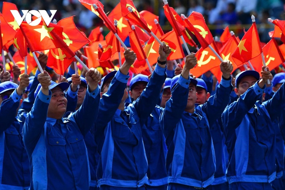 truc tiep cac khoi dieu binh, dieu hanh di trong vong tay nhan dan hinh anh 5