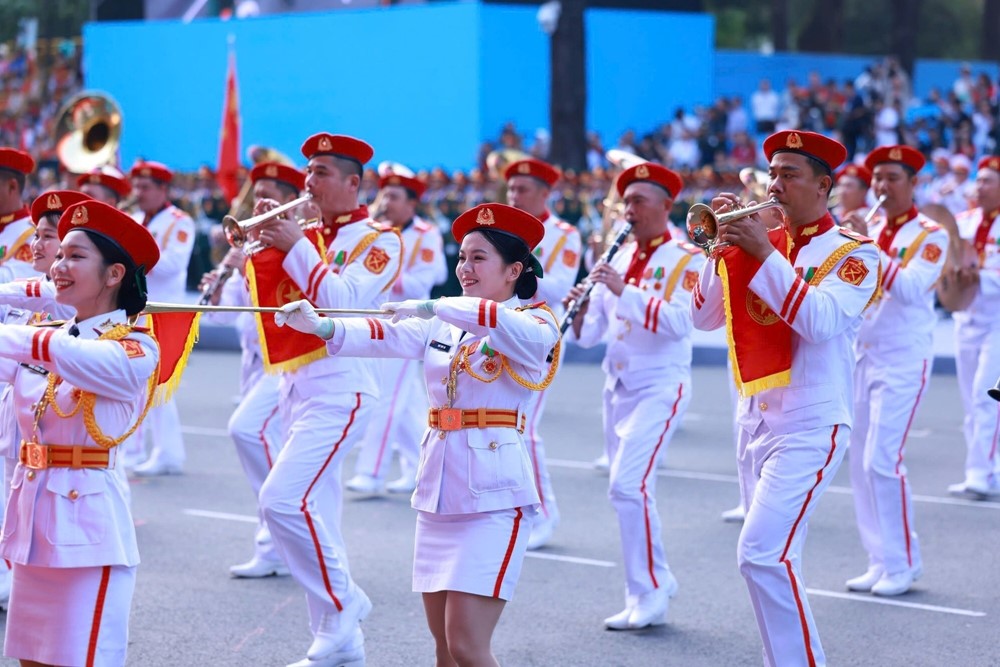 [Ảnh] Màn biểu diễn văn nghệ tại Lễ kỷ niệm 50 năm Giải phóng miền nam ảnh 6