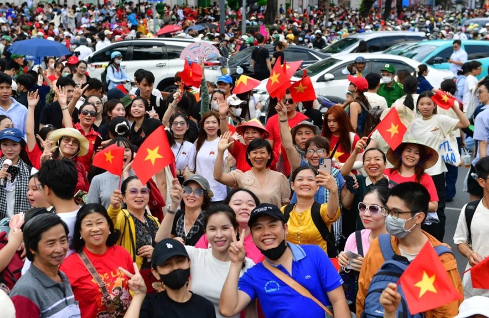 Hơn 10 triệu lượt khách đổ về các điểm du lịch dịp lễ 30/4 – 1/5 - ảnh 1