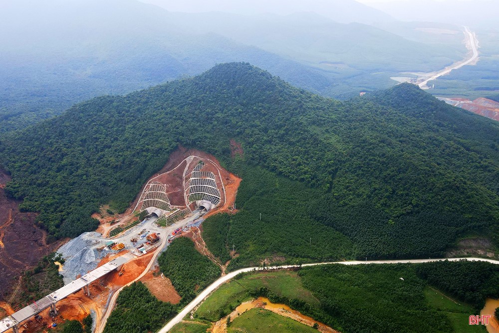 Cao tốc Bắc – Nam qua Hà Tĩnh: Cung đường mới cảnh quan tuyệt đẹp cho những tín đồ xê dịch - ảnh 17