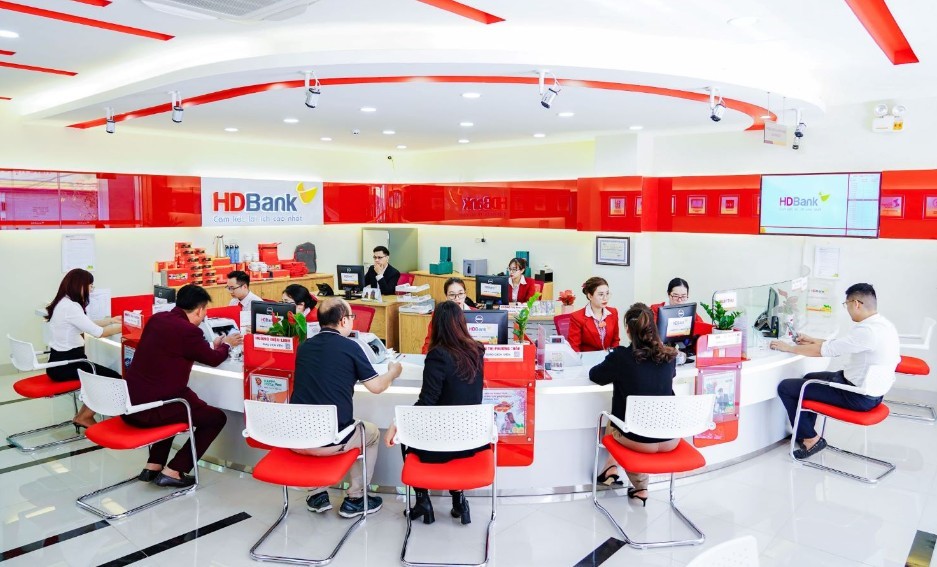Lãi suất huy động tại HDBank chạm ngưỡng 8,1%/năm, ưu đãi lớn cho kỳ hạn dài - ảnh 1