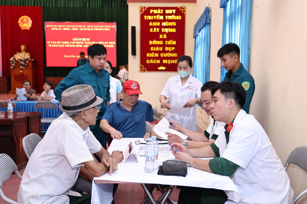 Hành trình tri ân: Nghĩa tình người thầy thuốc áo lính - ảnh 9