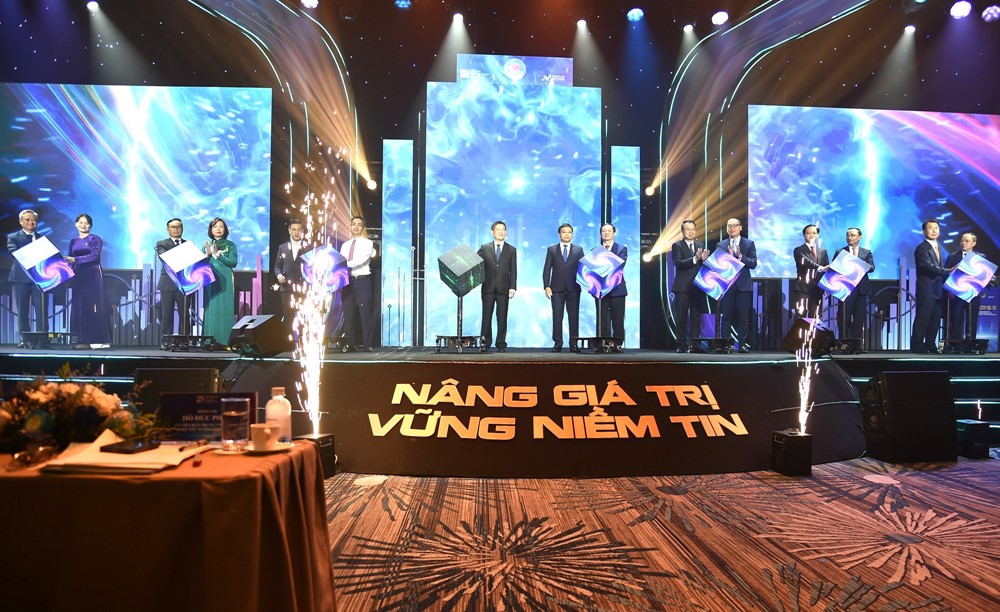 Một phần tư thế kỷ bản lĩnh và bền bỉ của chứng khoán Việt Nam - ảnh 1