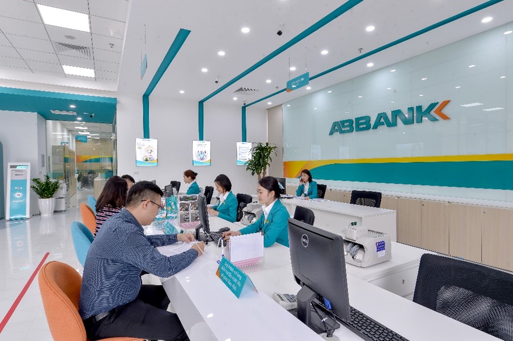 ABBank giảm lãi suất huy động trực tuyến, vẫn giữ ưu đãi đặc biệt 9,65%/năm - ảnh 1