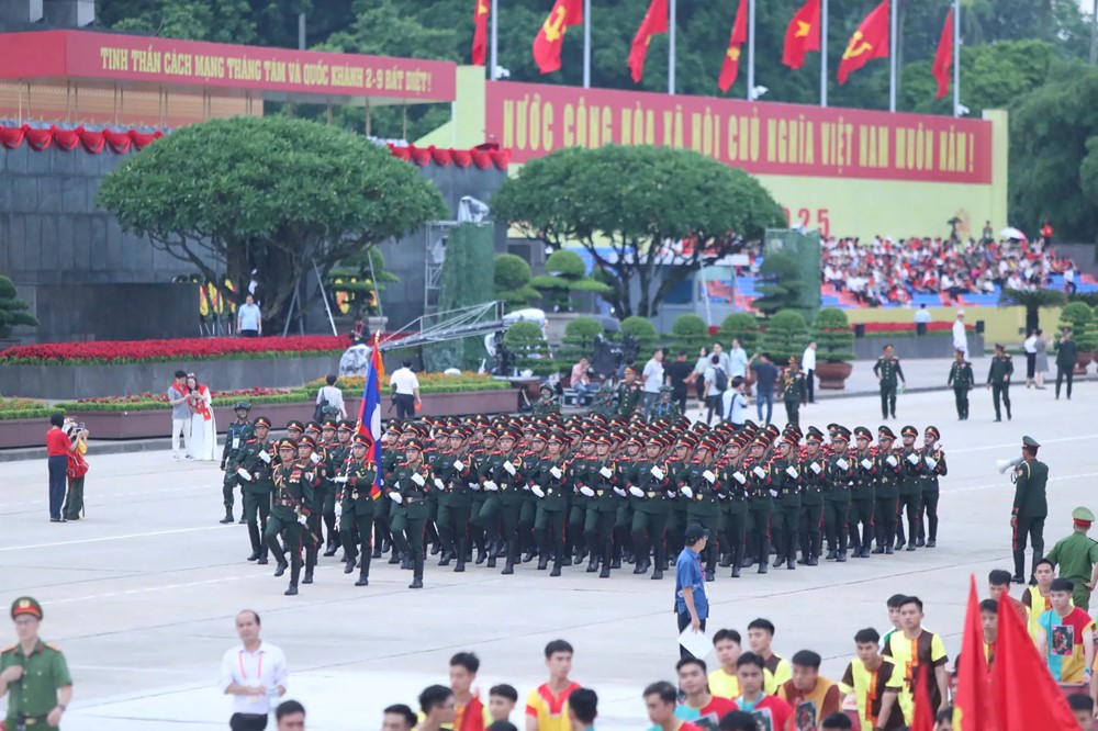 Trực tiếp: Sơ duyệt cấp Nhà nước diễu binh, diễu hành kỷ niệm 80 năm Quốc khánh - ảnh 18