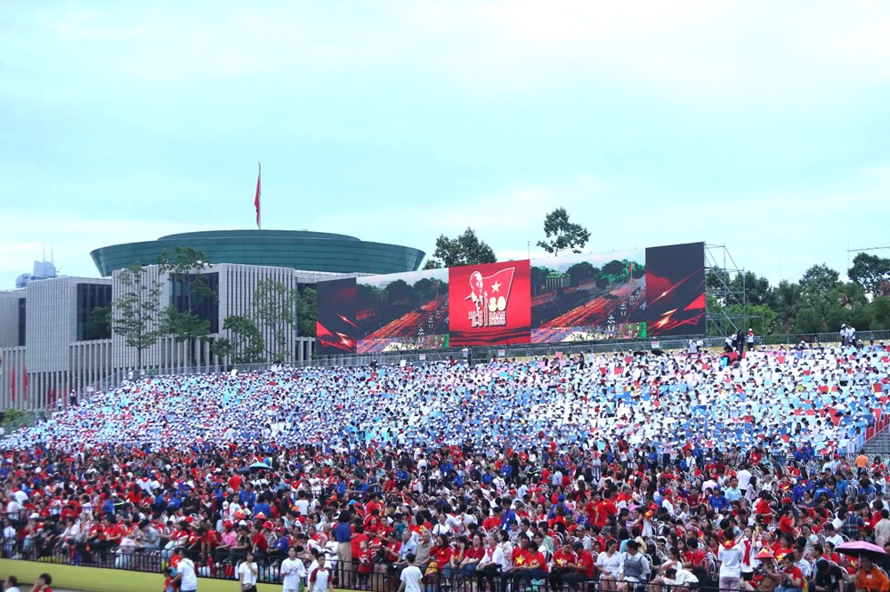 Trực tiếp: Sơ duyệt cấp Nhà nước diễu binh, diễu hành kỷ niệm 80 năm Quốc khánh - ảnh 16