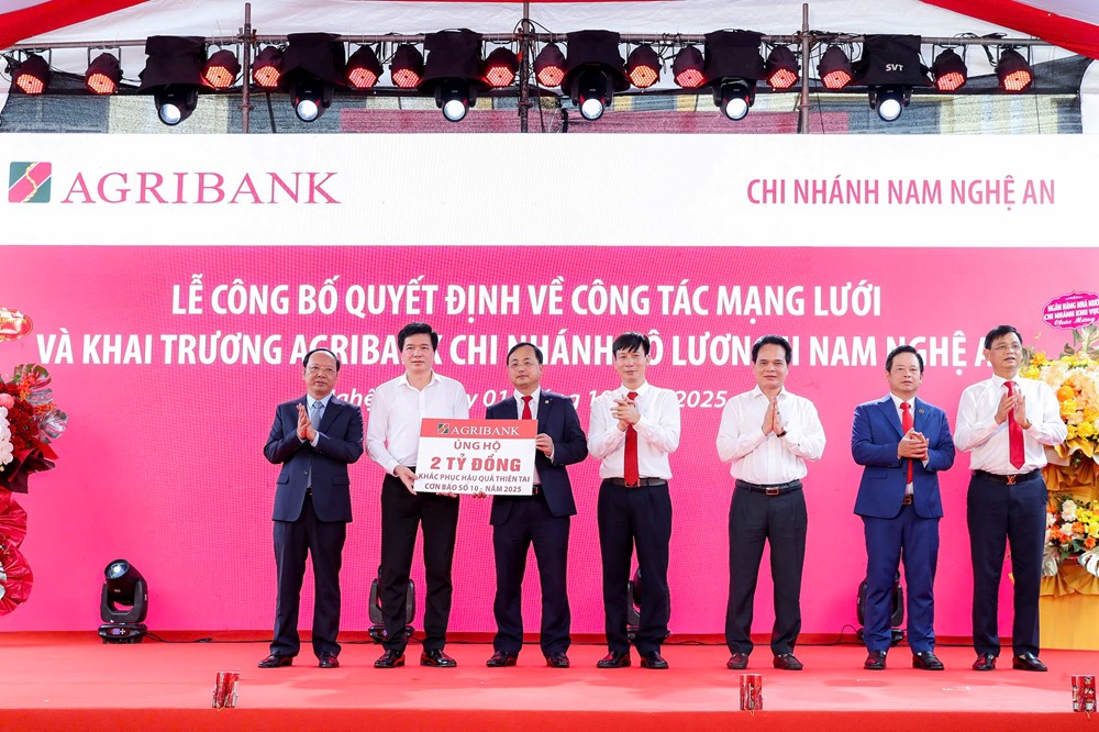 Agribank ủng hộ 5 tỷ đồng giúp Nghệ An vượt qua thiệt hại sau bão số 10 - ảnh 2