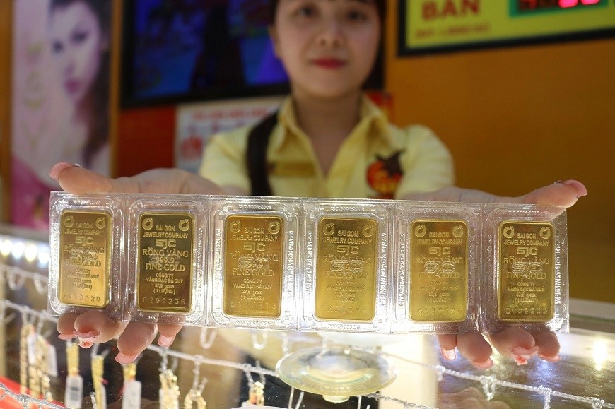 Giá vàng hôm nay 10/10: Leo cao kỷ lục - ảnh 2