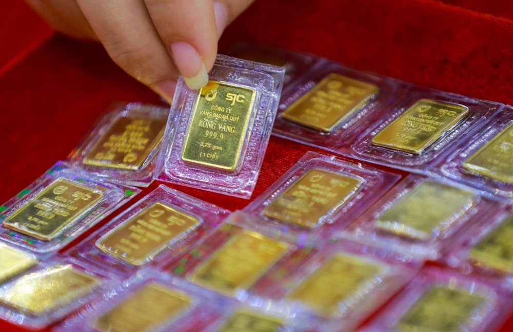 Giá vàng hôm nay 12/10: Tăng mạnh, sắp chạm ngưỡng 143 triệu đồng/lượng - ảnh 2