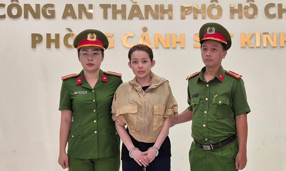 Bắt tạm giam Ngân 98 vì sản xuất, buôn bán thực phẩm chức năng giả - ảnh 1