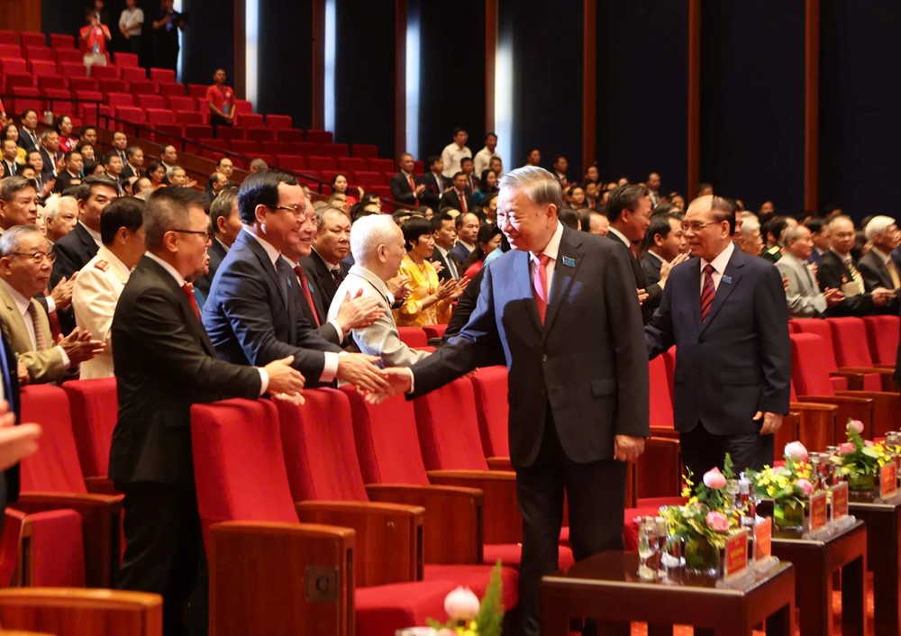 Khai mạc trọng thể Đại hội đại biểu Đảng bộ Thành phố Hà Nội lần thứ XVIII, nhiệm kỳ 2025 - 2030 - ảnh 2