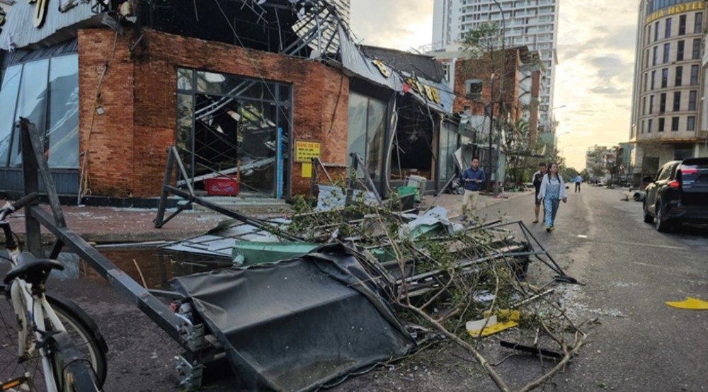 Hỗ trợ khẩn cấp 80 tỷ đồng cho Quảng Ngãi, Gia Lai và Đắk Lắk khắc phục hậu quả bão số 13 - ảnh 1