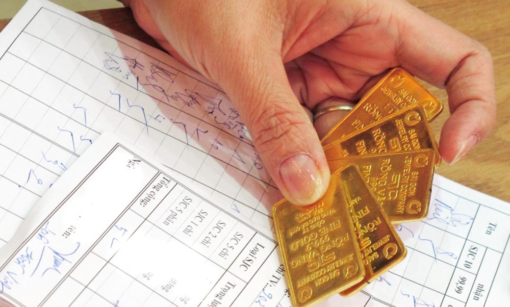 Giá vàng hôm nay 19/11: Lao dốc gần 2 triệu đồng/lượng - ảnh 2