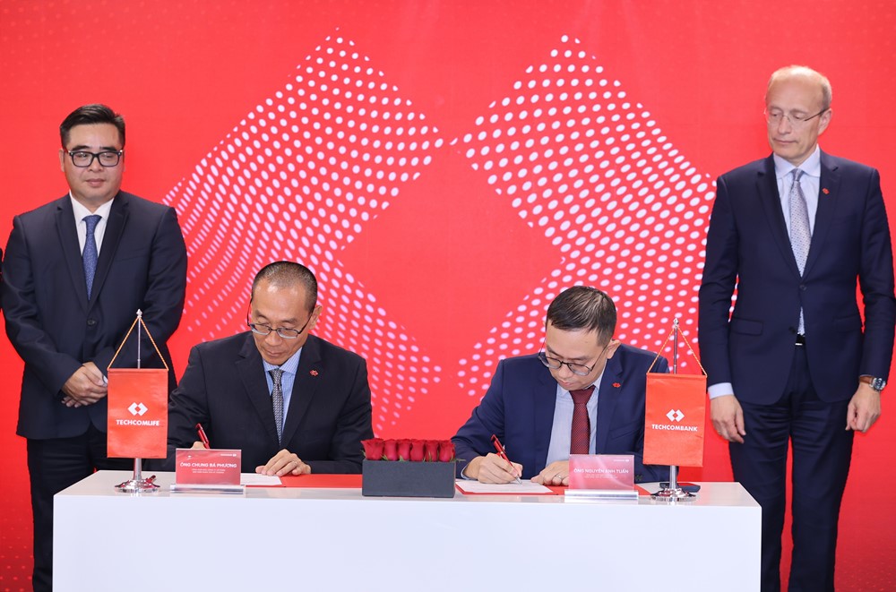 Techcombank phân phối sản phẩm Techcom Life, bước tiến mới cho hệ sinh thái tài chính – bảo hiểm liền mạch - ảnh 1