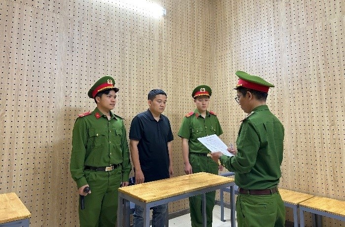 Nhân viên ngân hàng dựng kịch bản “đáo hạn”, chiếm đoạt hơn 8 tỷ đồng - ảnh 1