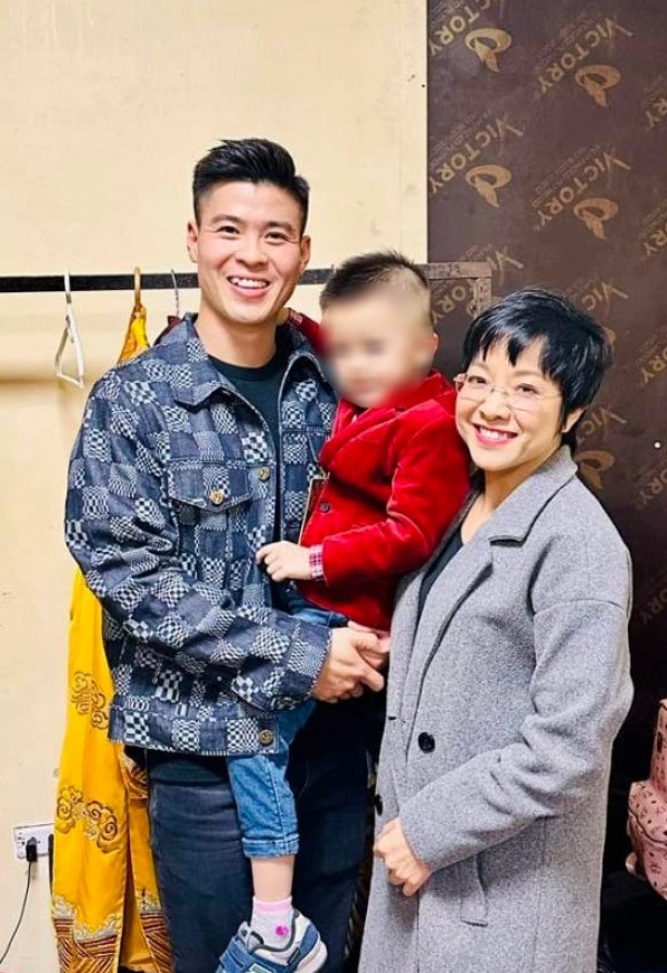 Xuân Son, Duy Mạnh bất ngờ xuất hiện tại Táo Quân 2025 - ảnh 2